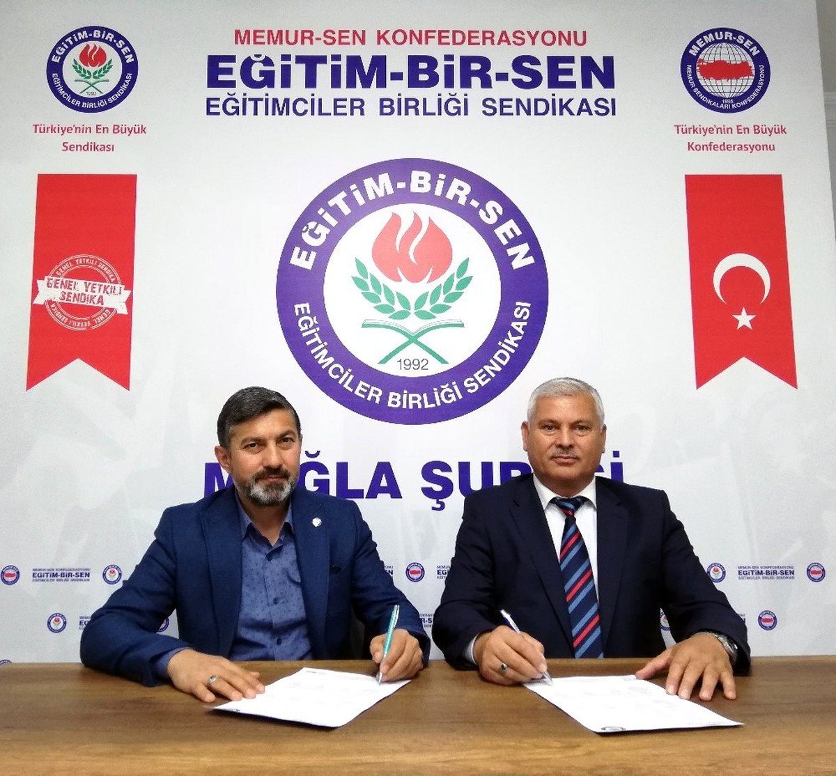 Eğitim Bir-Sen\'den üyelerine Umre hizmeti
