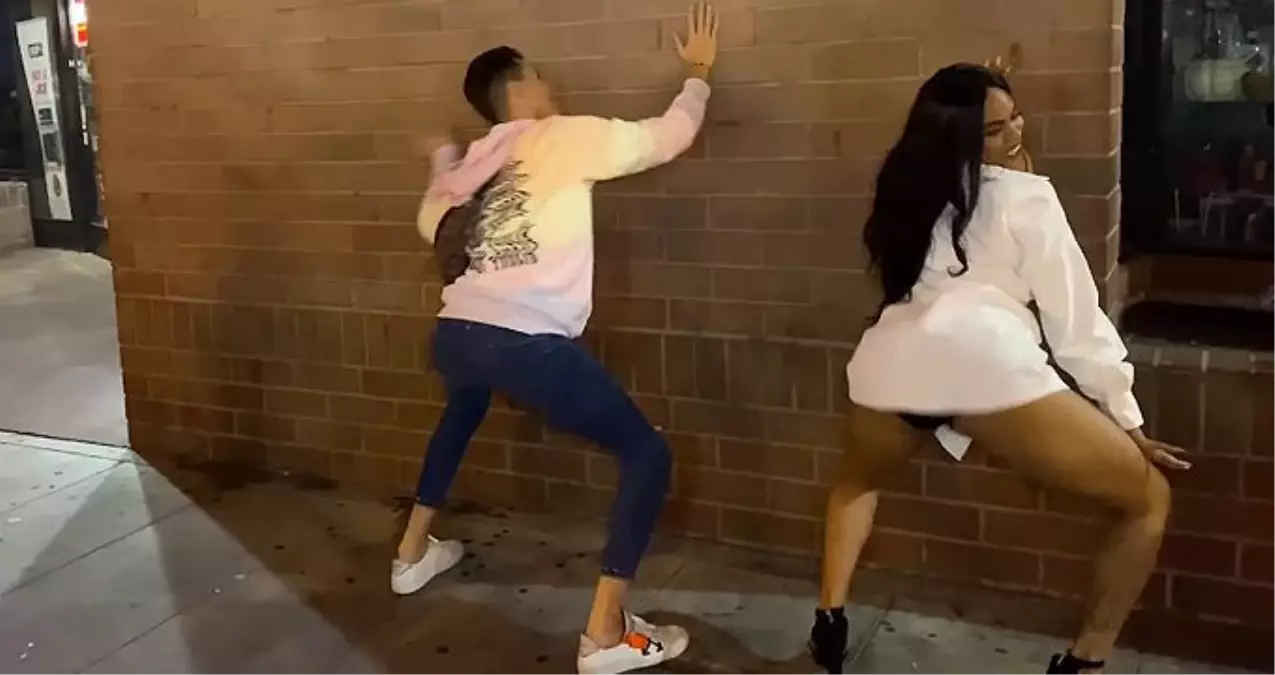 Fenomen Kerimcan Durmaz, Los Angelas\'ta herkesin içinde kalça dansı yaptı