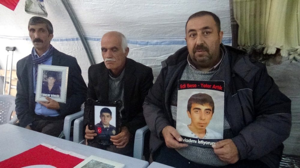 HDP önündeki ailelerin evlat nöbeti 96\'ncı gününde