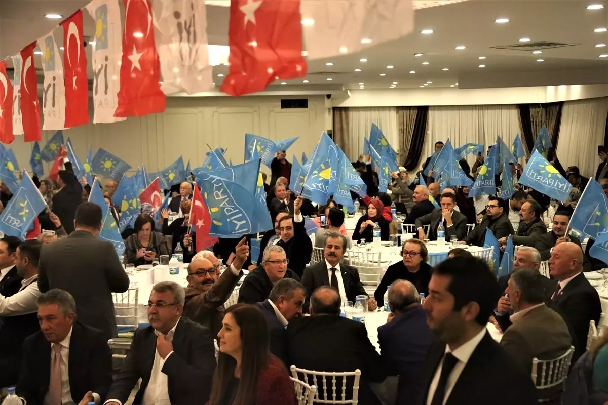 İYİ Partili Koray Aydın: "Birbirimizle kenetleneceğiz"