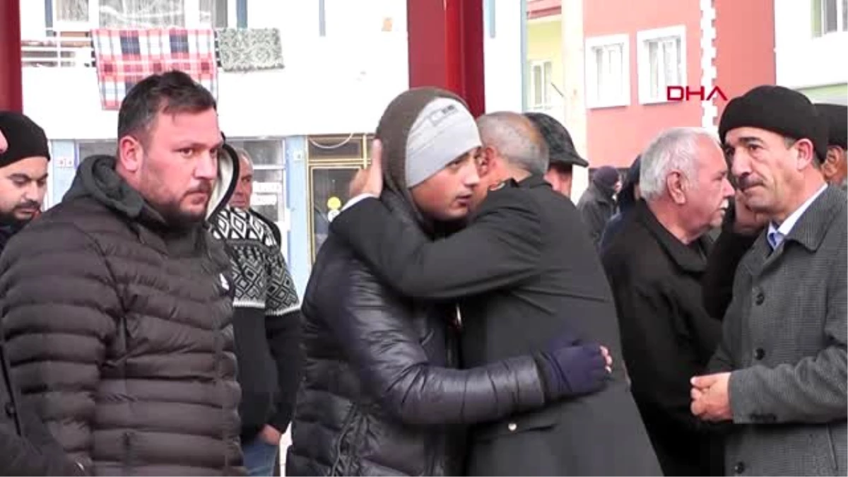 Kırşehir asker oğullarını ziyaret dönüşü kazada ölen çift toprağa verildi