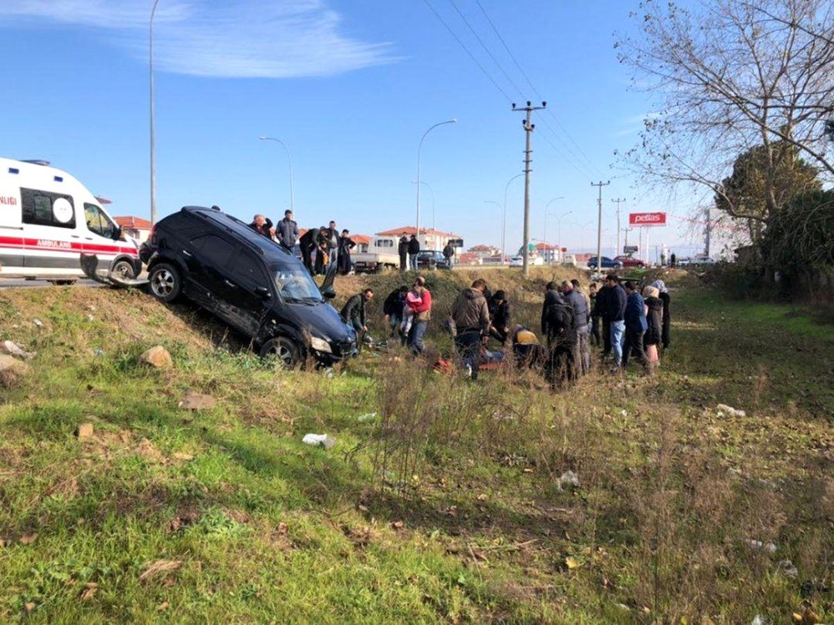 Sakarya\'da trafik kazası: 2 yaralı