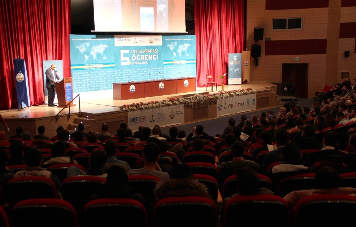 UDEF Başkanı Mehmet Ali Bolat: "Türkiye\'de 172 bin uluslararası öğrenci eğitim alıyor"