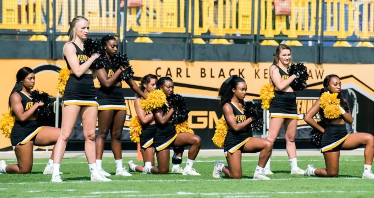 Üniversite tarafından yasaklanan ponpon kız Tommia Dean, 145 bin dolar tazminat kazandı