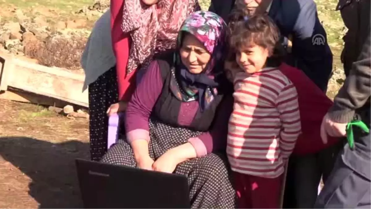 "Yörük Ana"nın tercihi, "Millilerden asker selamı" oldu