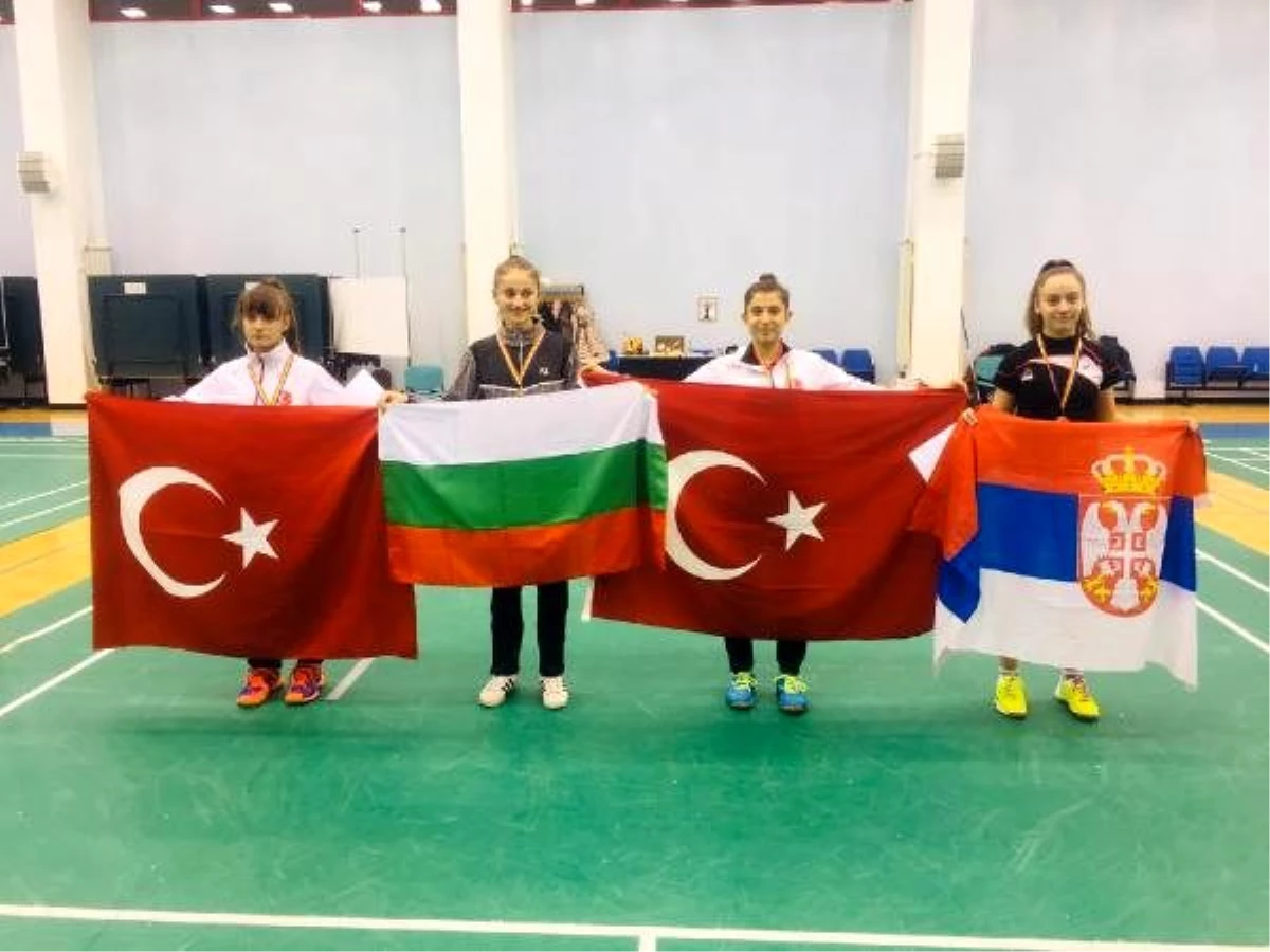 15 Yaş Altı Balkan Badminton Şampiyonası\'nda 11 madalya