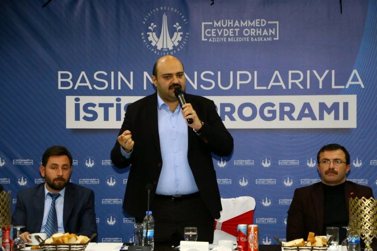 Başkan Orhan basınla istişare etti