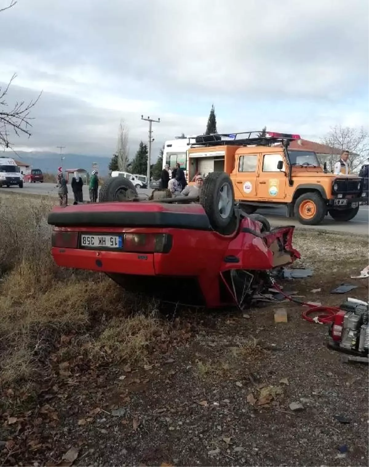 Burdur\'da otomobiller çarpıştı: 5 yaralı