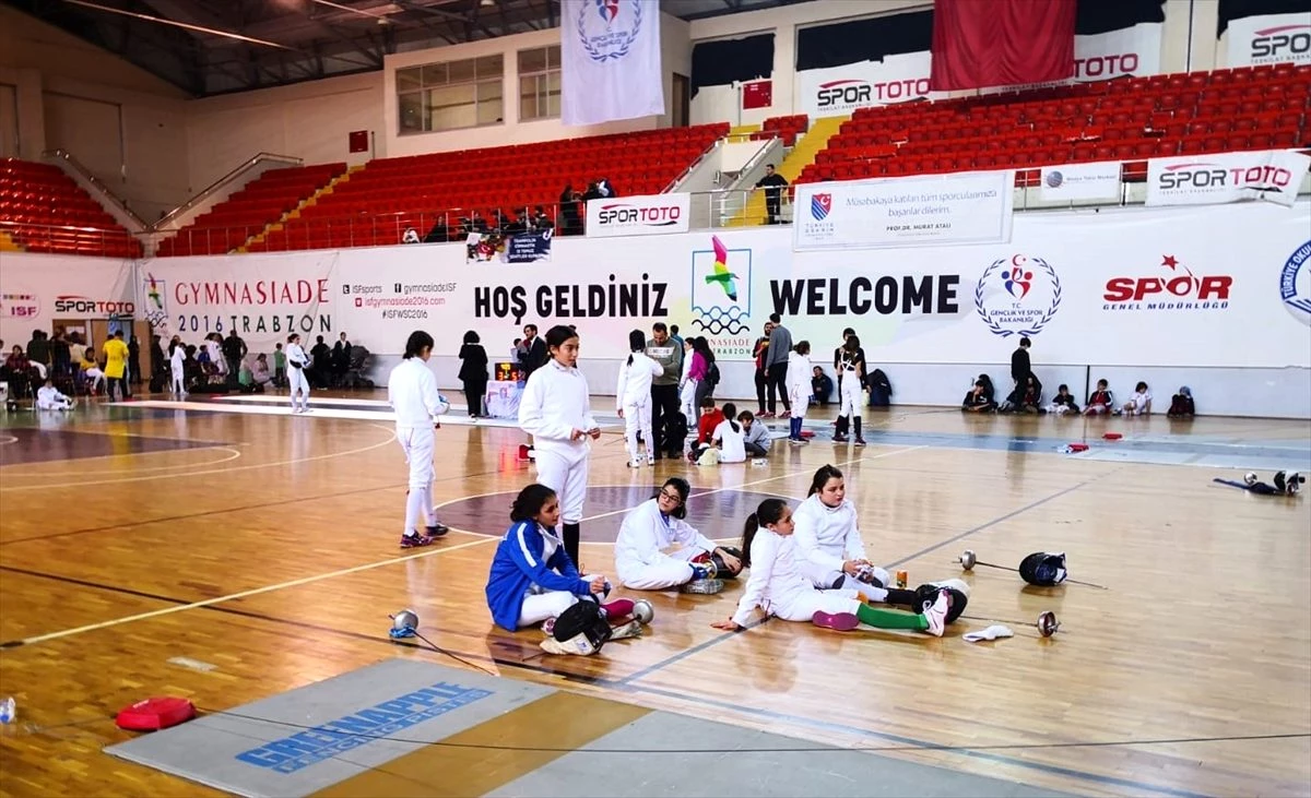 Eskrimde alt yaşlar Epe Açık Turnuvası Trabzon\'da sona erdi