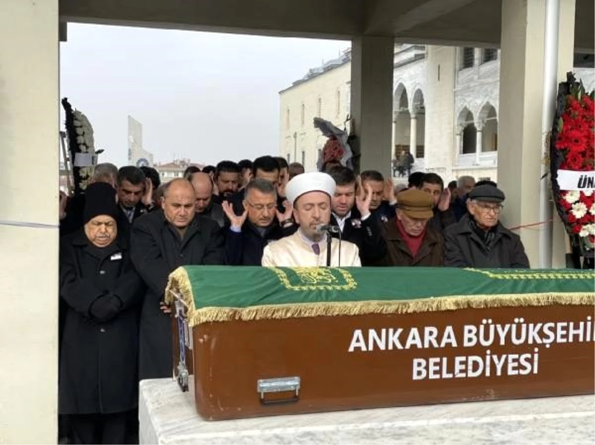 Fuat Oktay, Ankara\'da cenaze törenine katıldı