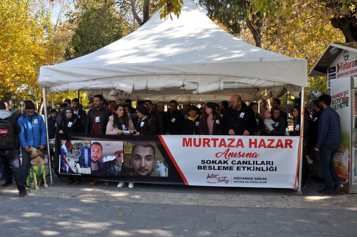 Kanserden ölen hayvanseverin "mama dağıtımı" vasiyeti yerine getirildi