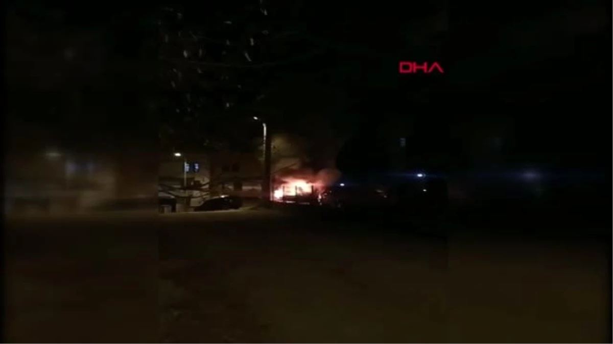 Karabük\'te otomobil alev alev yandı