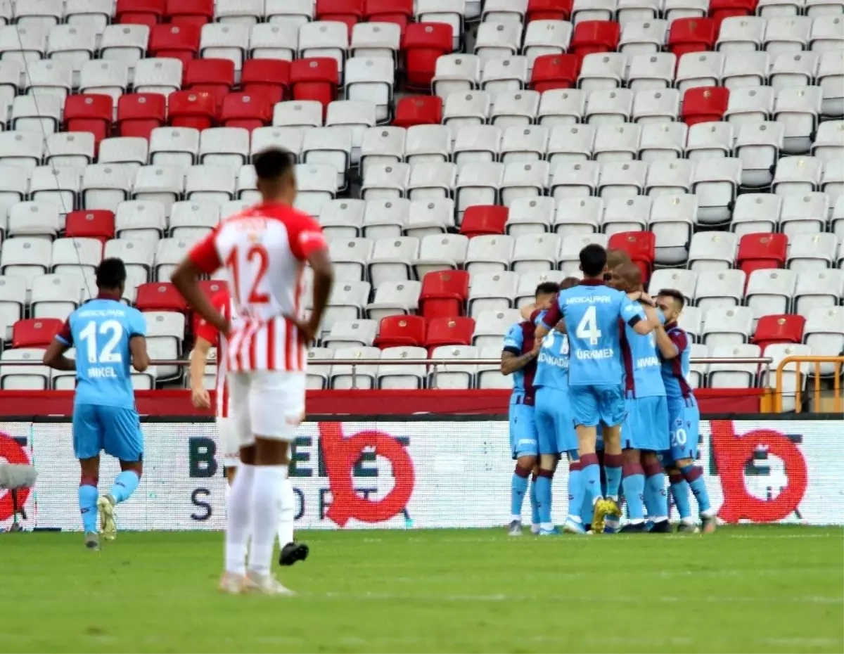 Süper Lig: Antalyaspor: 1 - Trabzonspor: 3 (Maç sonucu)