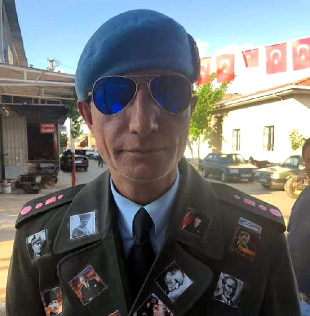 Tren hattından karşıya geçmek isterken canından oldu