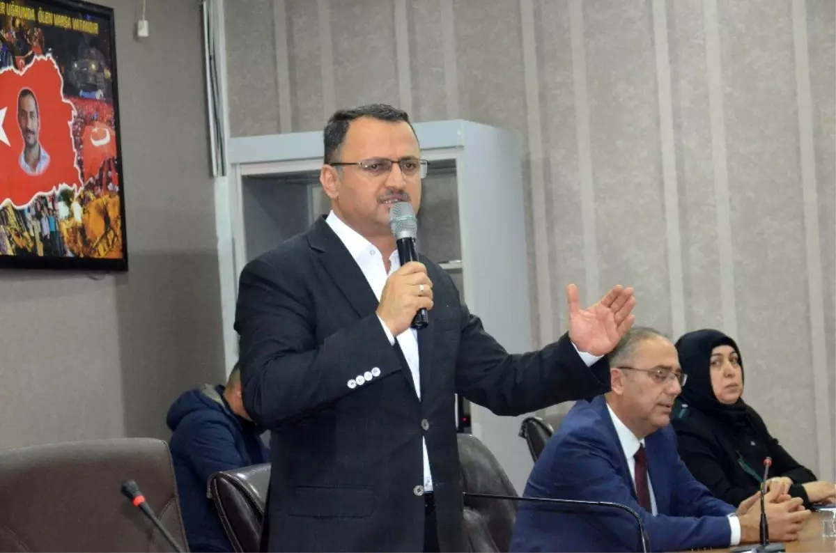 AK Parti\'li Kaçar: "Neler yapılabileceğini istişare ediyoruz"