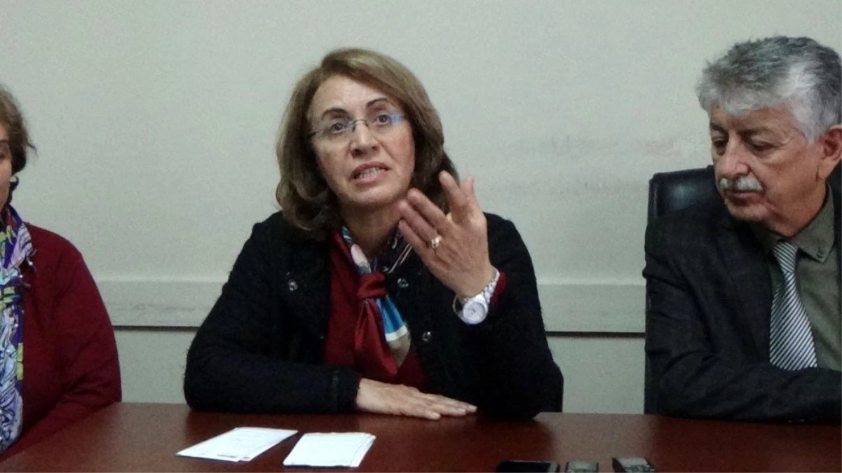 CHP Kadın Kolları Genel Başkanı Köse\'den Çankırı\'da basın açıklaması
