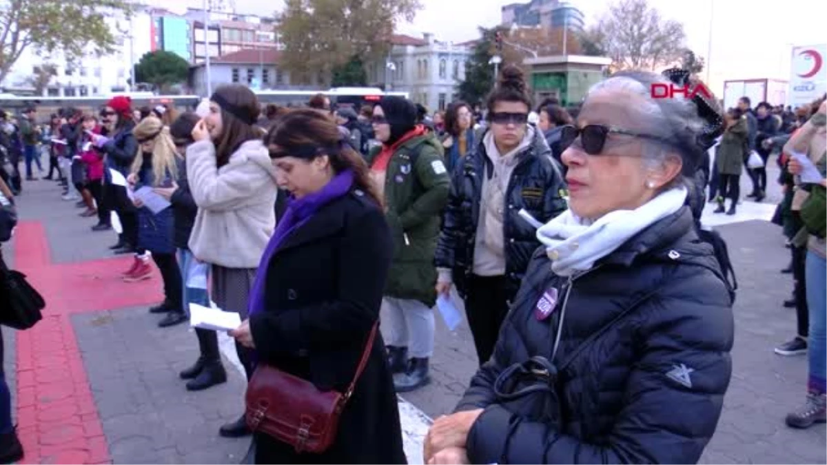 Kadıköy\'de gözaltına alınan kadınlar serbest bırakıldı