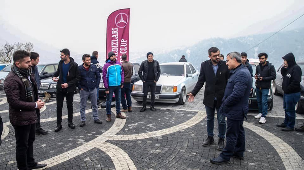 Kütahya otomobil tutkunlarını ağırladı