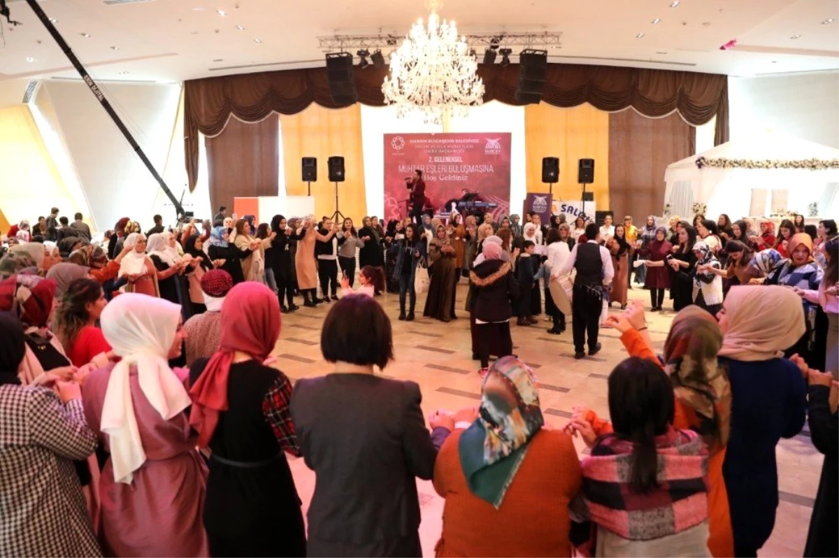 Mardin\'de 2. geleneksel muhtar eşleri buluşması etkinliği