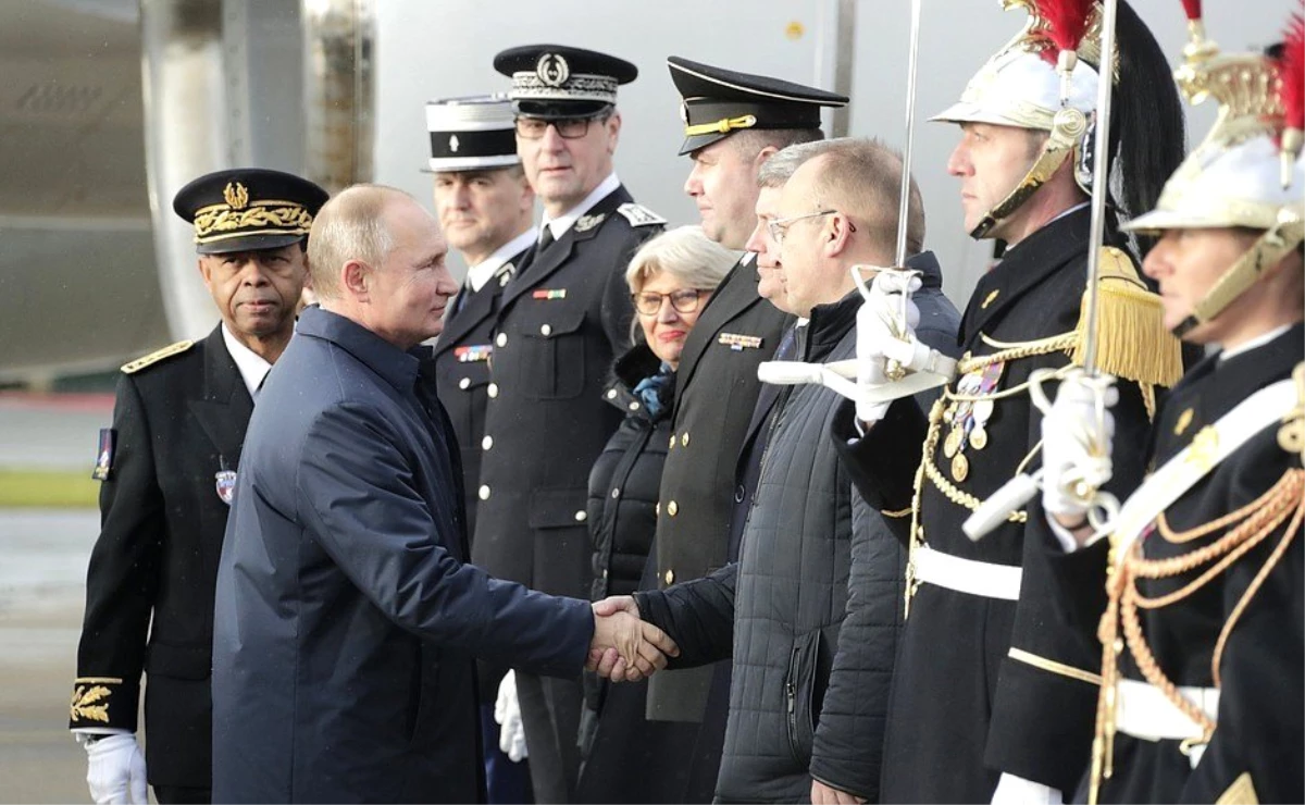 Putin ve Zelenskiy, Normandiya Dörtlüsü için Paris\'te