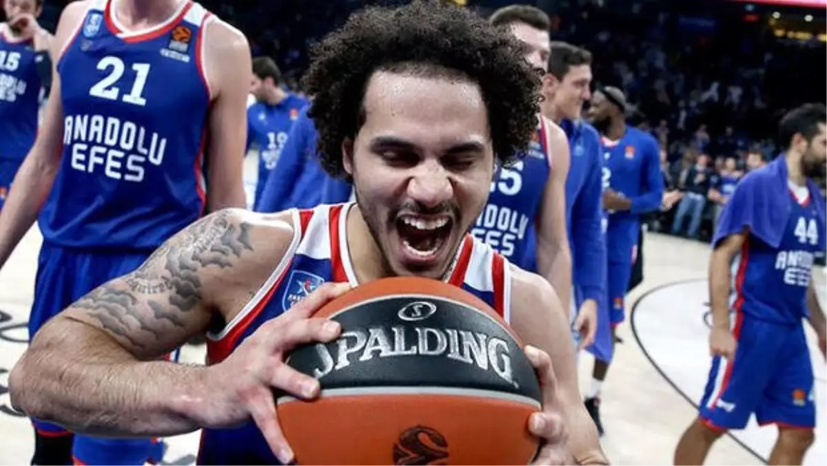 Shane Larkin ayağıyla 3\'lük attı