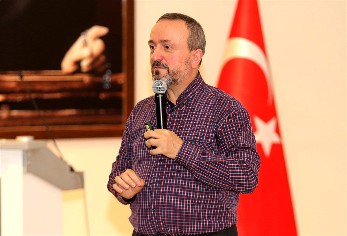 Ağrı\'da "Kur\'an Bize Yeter Söylemi" konferansı düzenlendi