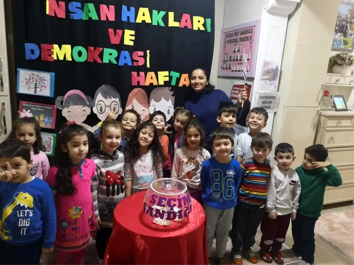 Anaokulu öğrencileri sandığa gitti