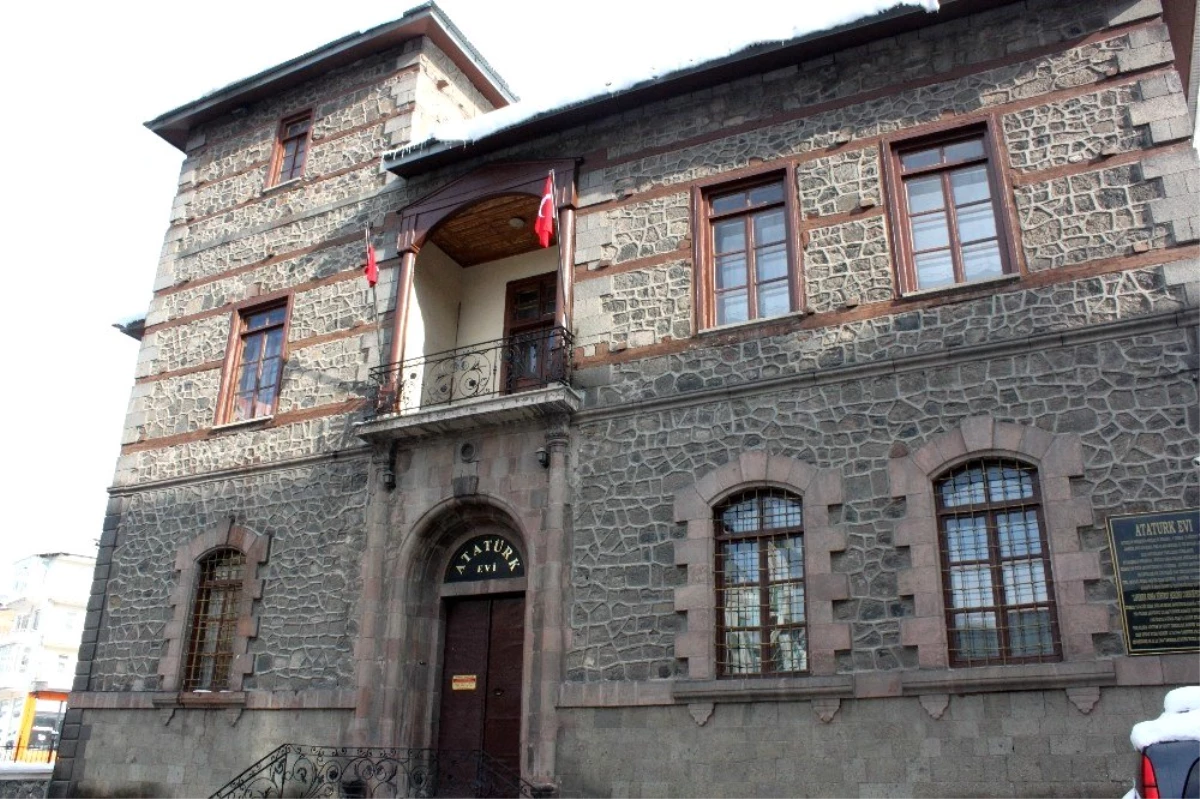 Atatürk Ev\'inde yapılan bakım ve onarım bitti