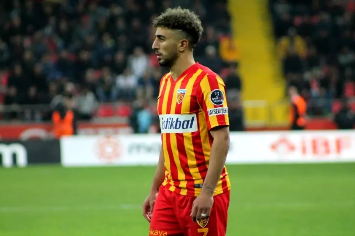 Bilal Başacıkoğlu, Kayserispor\'a veda etti