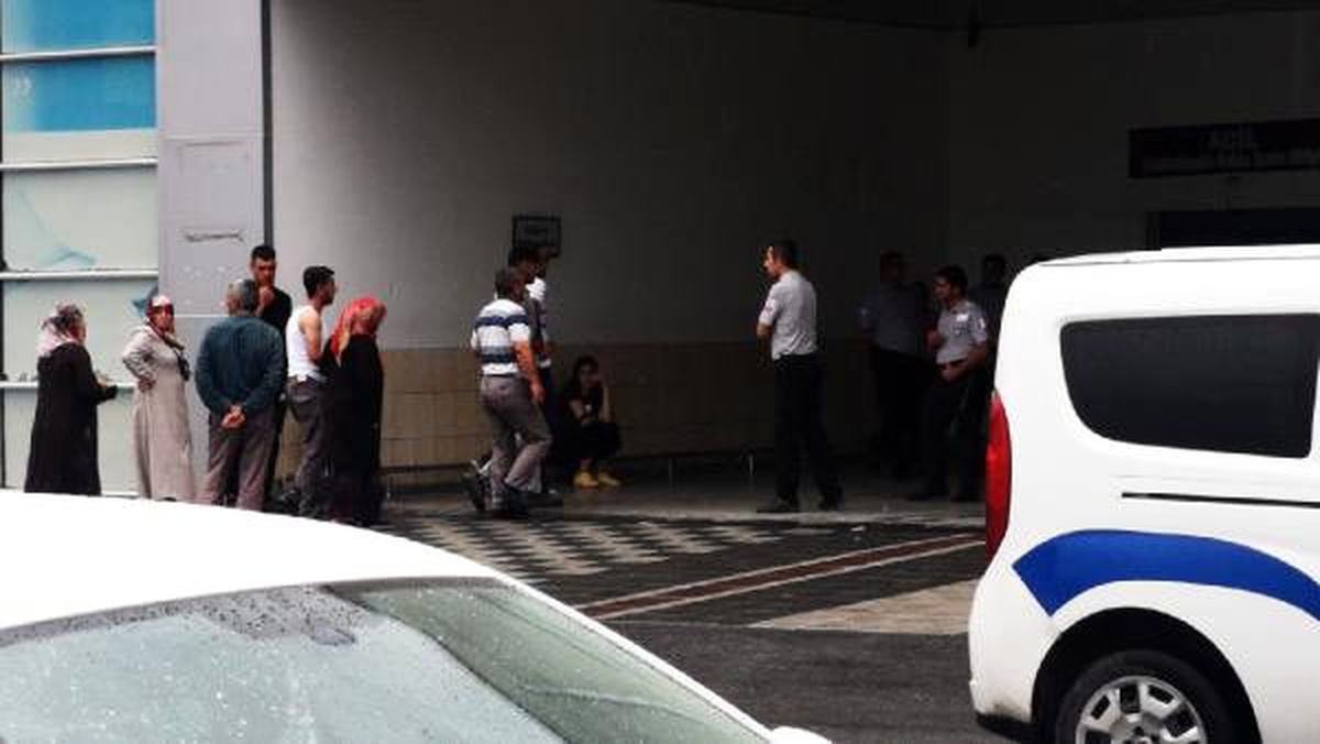 Dinamit patlaması sonrası trafik kazası: 4 yaralı