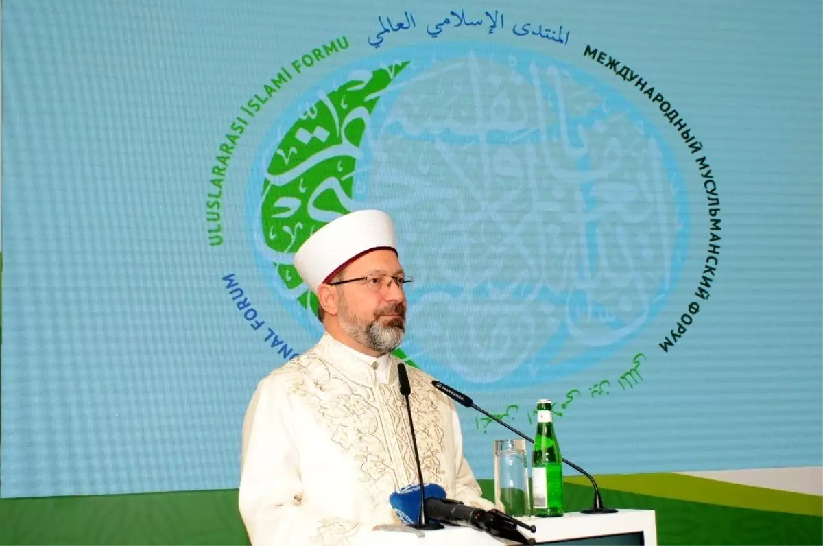 Diyanet İşleri Başkanı Erbaş: "Kendi milletine ihanet edenlerden diğer toplumlara hayır gelmez"