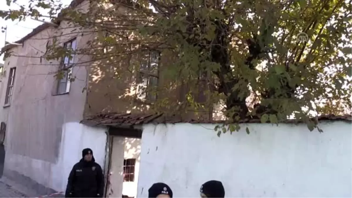 Kerpiç evde göçük: 3 ölü - Vedad Gürgen: "Bölgede yıkılması gereken 12 binanın tespitini yapık"