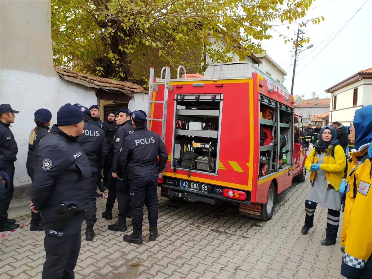 Konya\'da kerpiç evde göçük