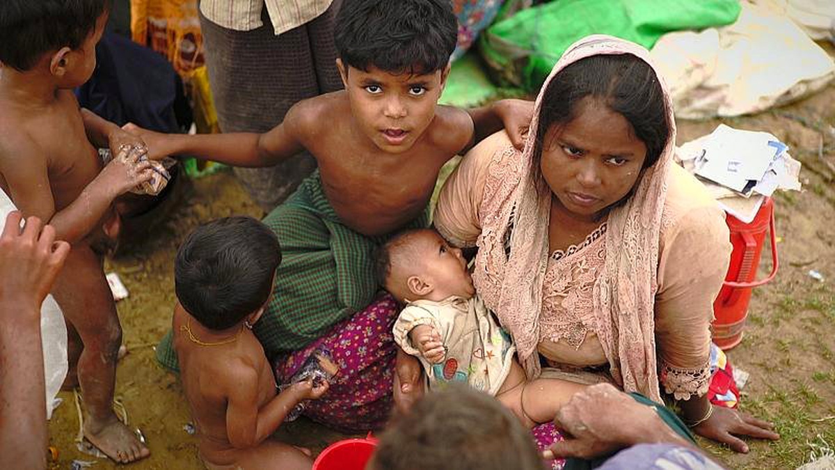 Myanmar\'daki etnik temizlikten kaçmak zorunda kalan Arakanlı Müslümanlar