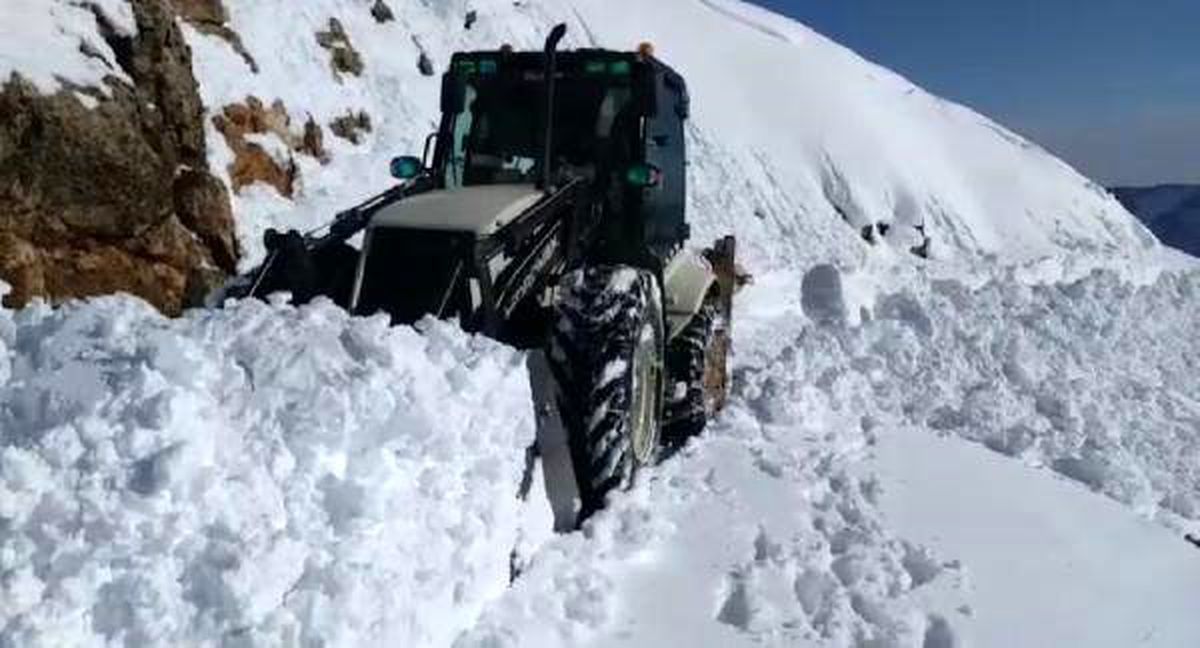 Nemrut Dağı\'nda yol açma çalışmaları devam ediyor