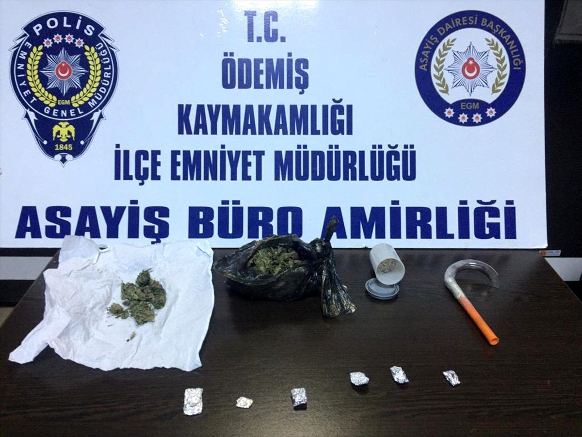 Ödemiş\'te uyuşturucu operasyonunda 5 kişi gözaltına alındı