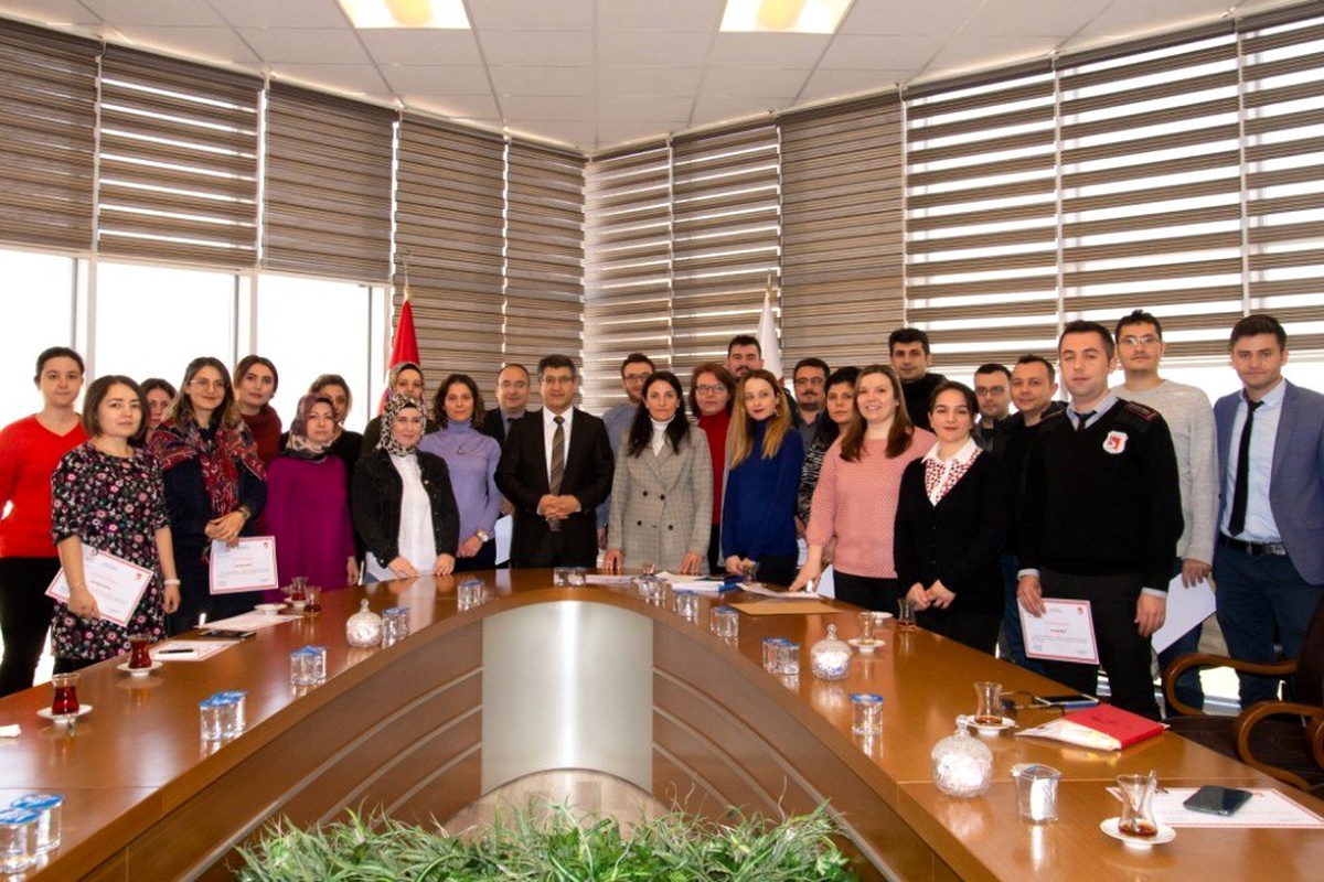 Personellere ilk yardımcı sertifikaları verildi