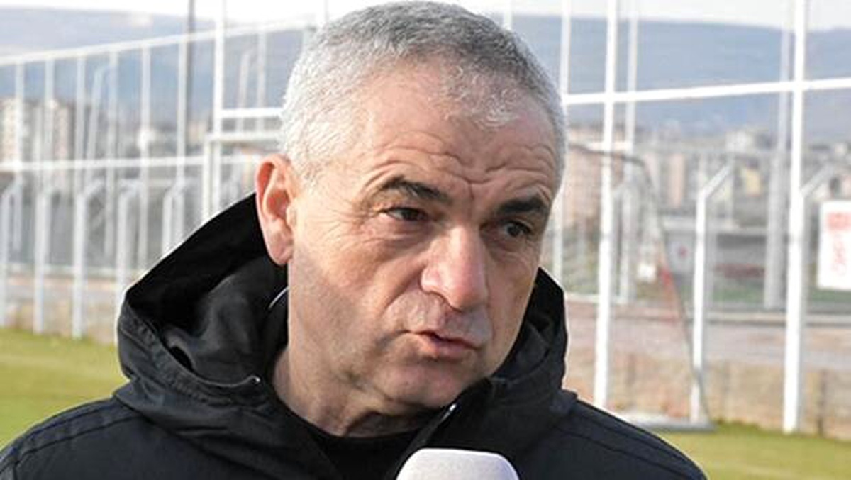 Rıza Çalımbay: "Şampiyonluk zor, mütevazi bir takımız. F.Bahçe maçı 3 ihtimalli..."