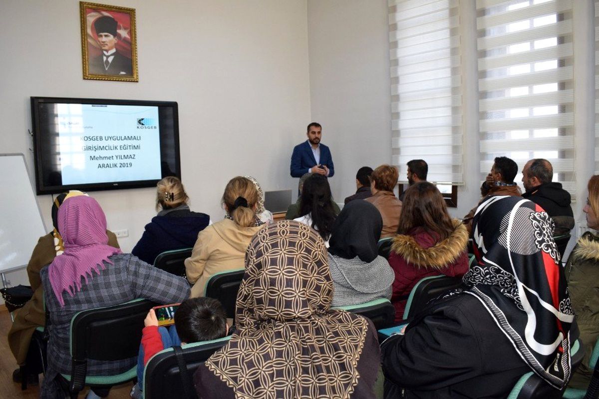 Uygulamalı Girişimcilik Eğitimleri başladı