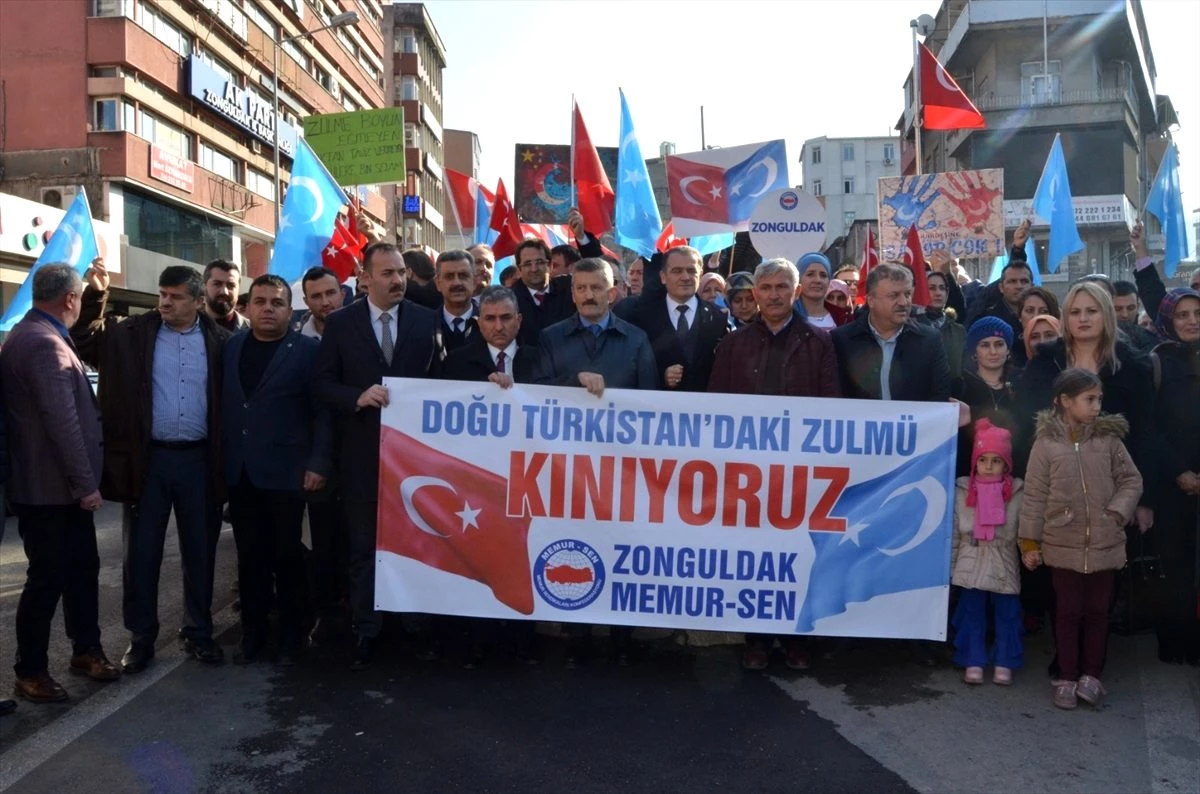 Zonguldak\'ta, Çin\'in Doğu Türkistan politikaları protesto edildi