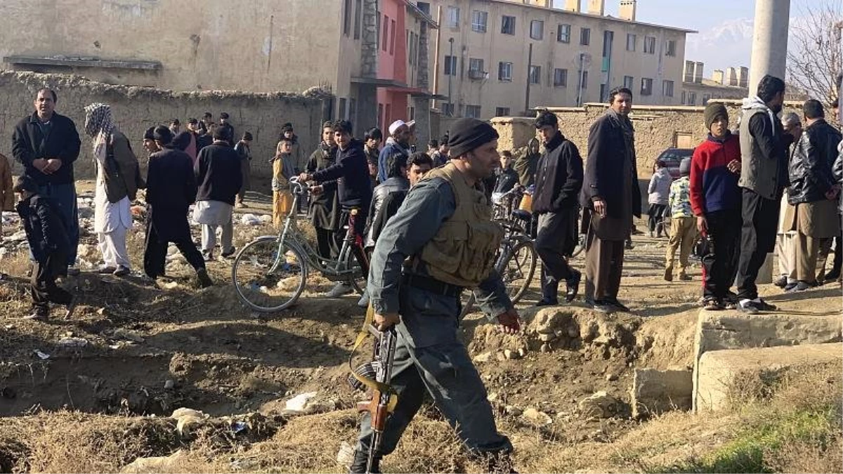 Afganistan\'da ABD hava üssü yakınlarında intihar saldırısı: 5 yaralı