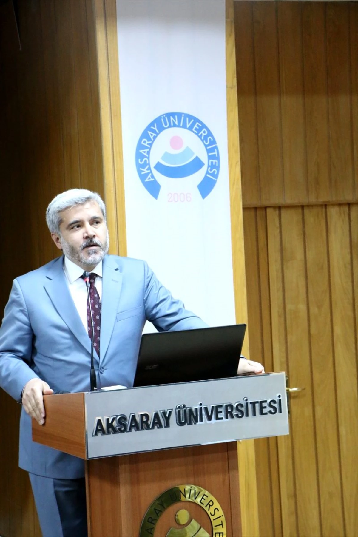 ASÜ\'de "Kitle İletişim Araçlarında Türkçe\'nin Kullanımı" konferansı düzenlendi