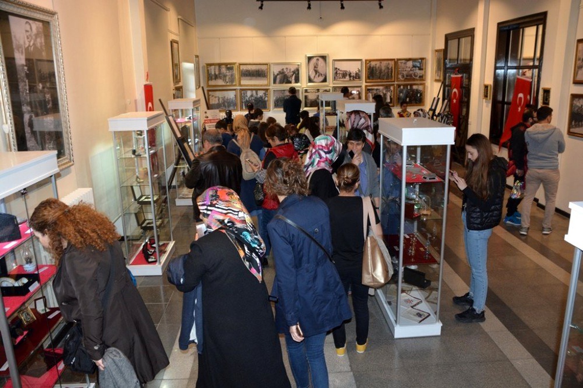 Atatürk Müzesi\'ni 48 bin kişi gezdi