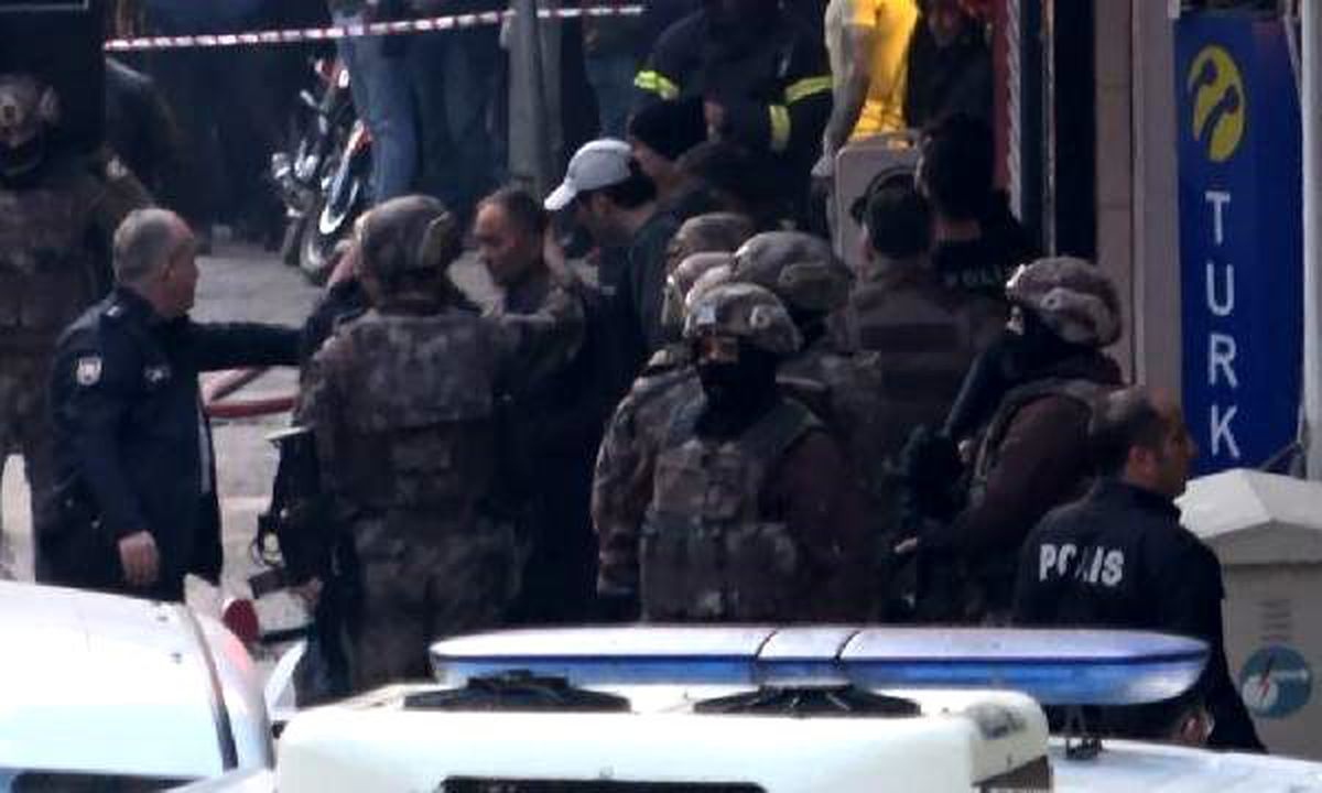 Berber dükkanını tüfekle basıp, benzinle yakacağını söyledi (2)