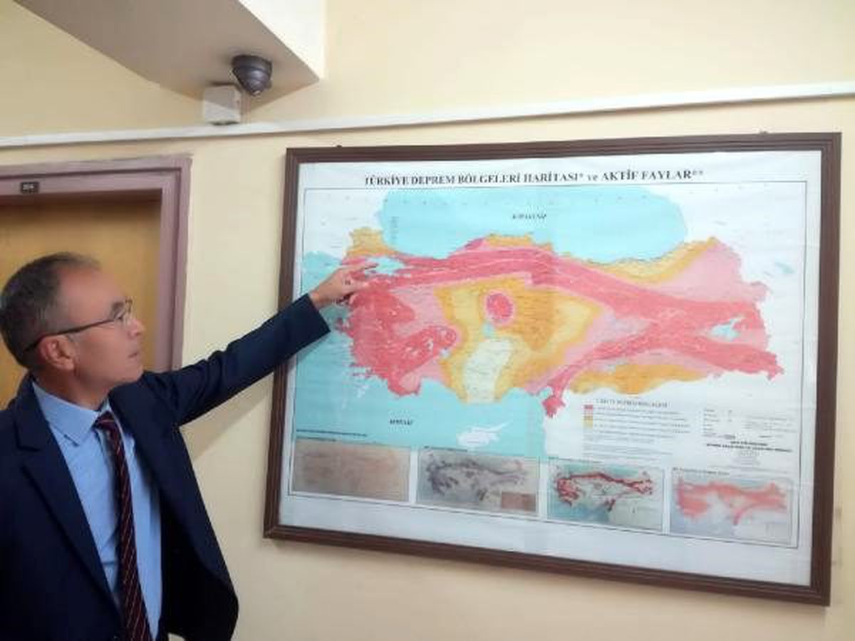 Doç. Dr. Özmen: Balıkesir\'in deprem tehlikesi yüksek