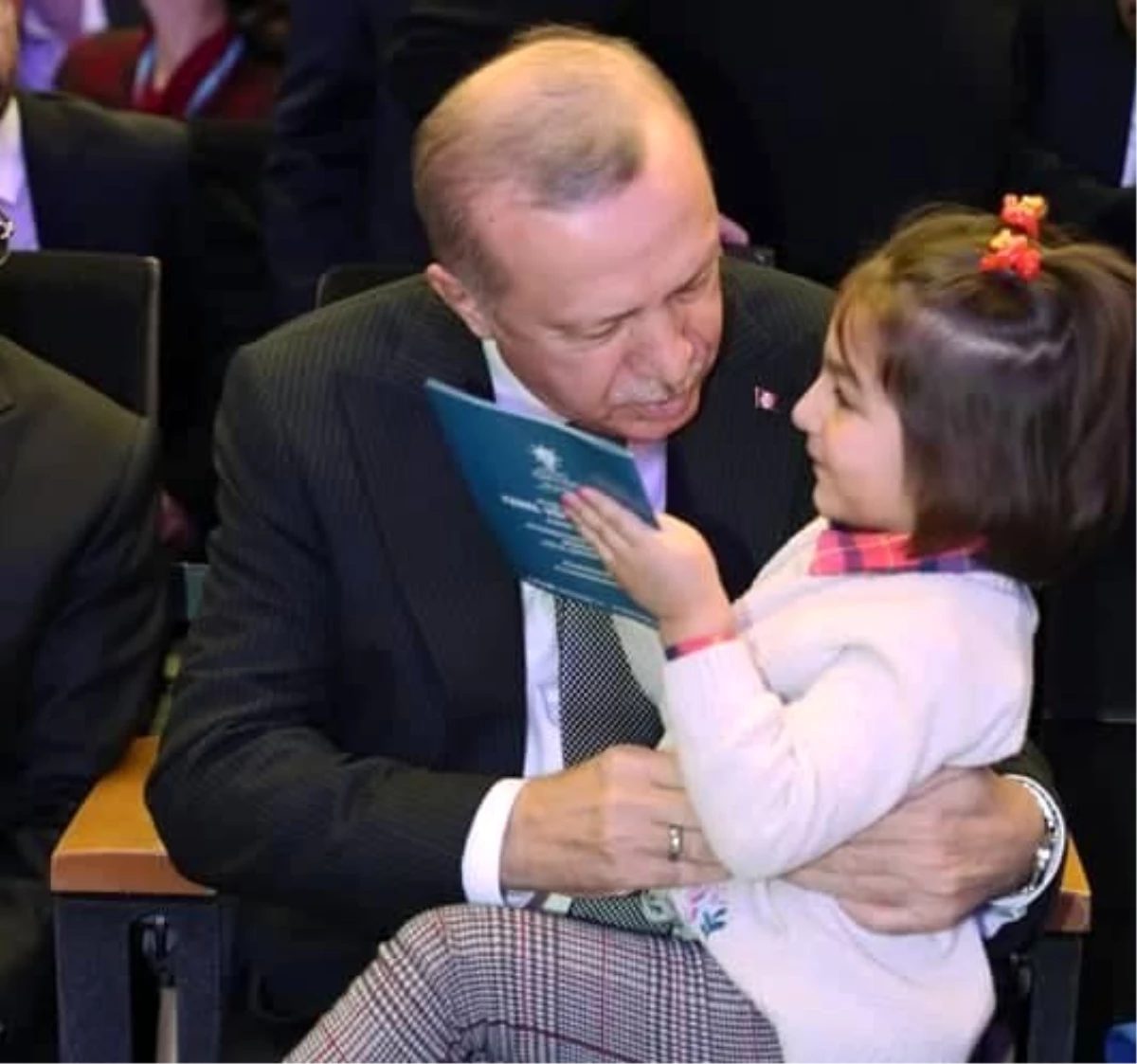 Emetli Meryem Nisa doğum günü hediyesini Cumhurbaşkanı Erdoğan\'dan aldı