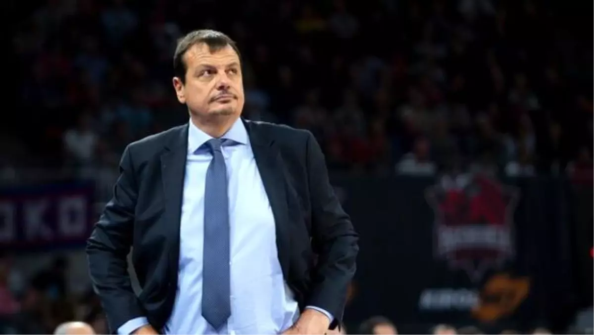 Ergin Ataman: "Kararlı, sakin ve takım oyunu oynayarak..."