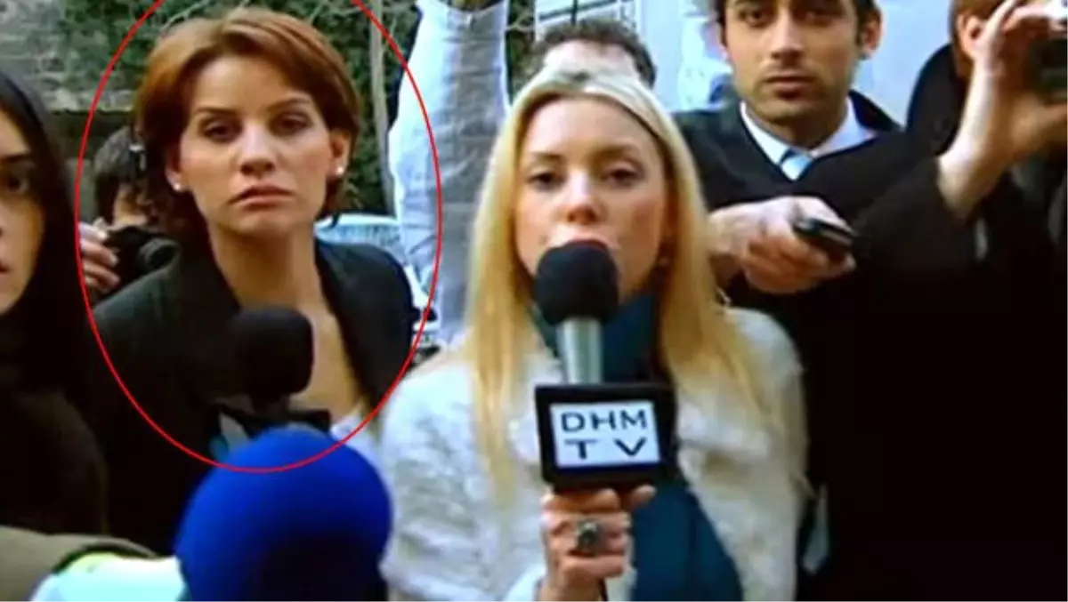 Esra Erol, Çemberimde Gül Oya dizisinde figüranlık yapmış