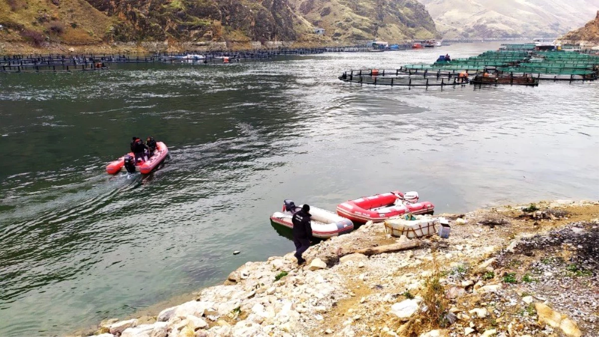 Fırat Nehri\'nde 10 gündür tüm ekipler, kayıp sürücüyü arıyor