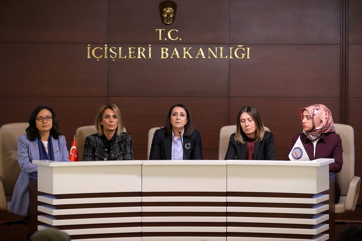 Kadın mülki idare amirlerinden "kadına ve aileye yönelik şiddet olayları"na ilişkin açıklama